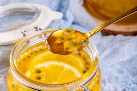 西番莲的食用办法，制作果汁高汤提味