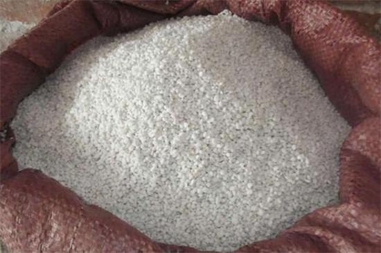 珍珠岩养花留意事项,混搭其它土壤量不宜多