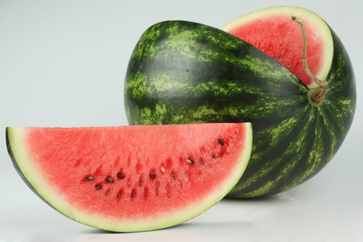 如何选西瓜：看视频学习如何选西瓜