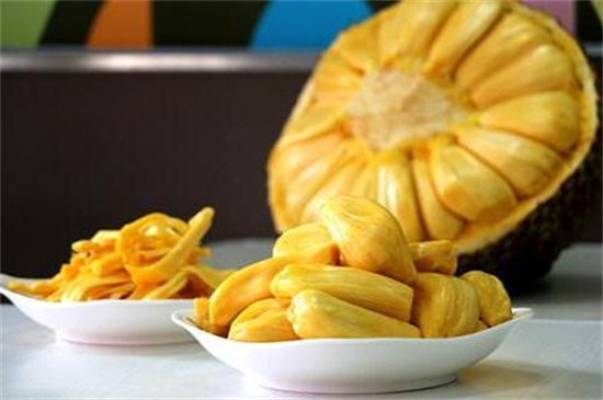 切开的菠萝蜜如何保存，保鲜膜包好低温保存