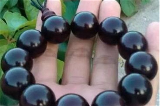 小叶紫檀的鉴定办法