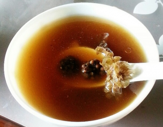 猫爪草的功效与作用：服药期间,禁辛辣和发性物