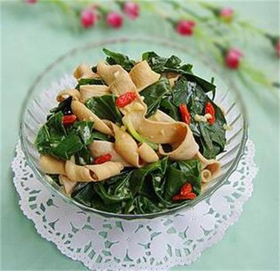 新鲜车前草如何泡水喝，煮水简单效果好