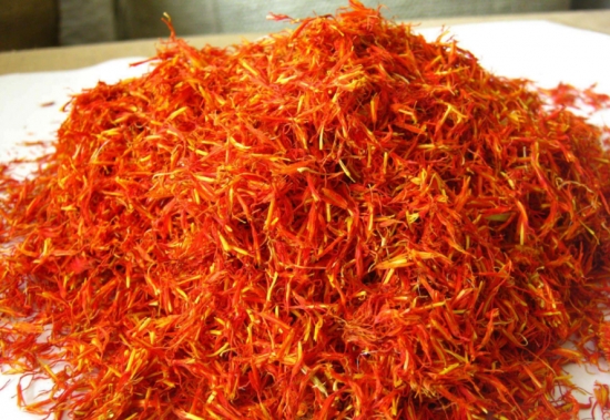 红花泡脚的功效与作用，以及红花泡脚的留意事项