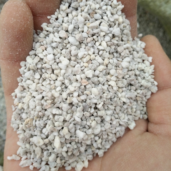 养花用什么土：不同的花要配不同属性的土壤