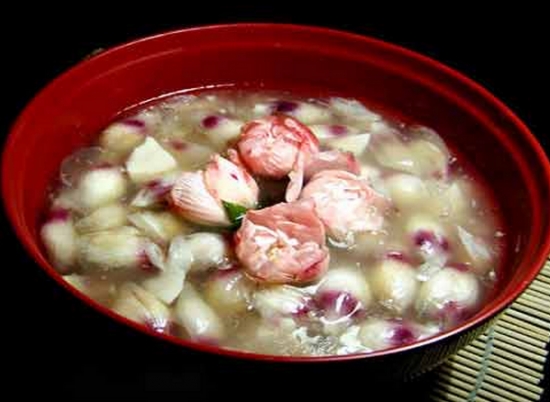 木槿花可以吃吗：可以，具有清热利湿等作用