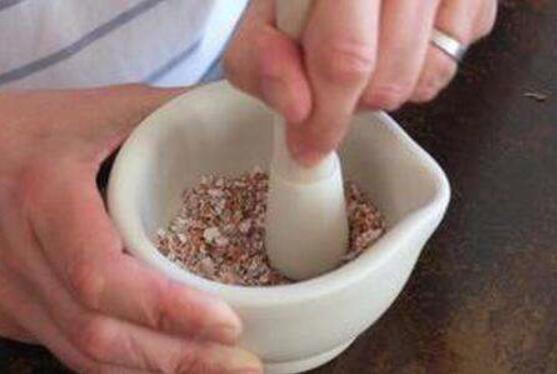 自制花肥最简单的办法，10种简单又有效的养花肥秘方