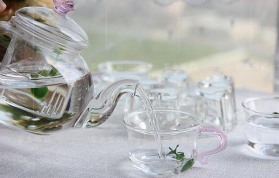 绿萝花的功效与作用：瘦弱体虚者慎用