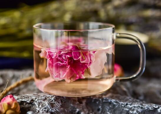 玫瑰花茶一周喝几次,玫瑰花茶一次喝几朵