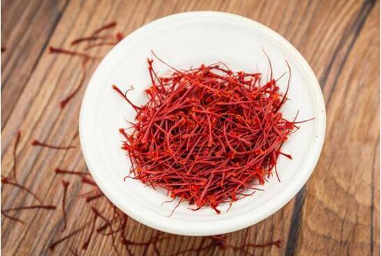 藏红花可以每天都喝吗，藏红花喝多了会如何样(上火腹痛)