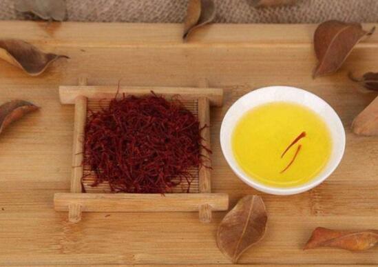 藏红花可以每天都喝吗，藏红花喝多了会如何样(上火腹痛)