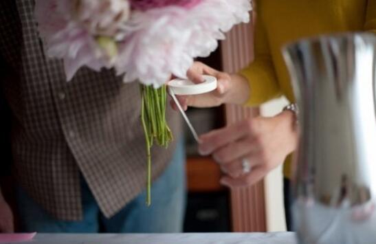 9朵花制作手捧花的步骤,5步教你制成美丽的新娘手捧花