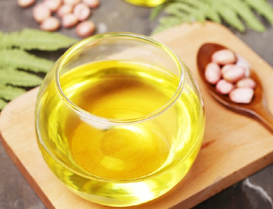 花生油的价格：在11000~15000元/吨左右，广东地区偏贵