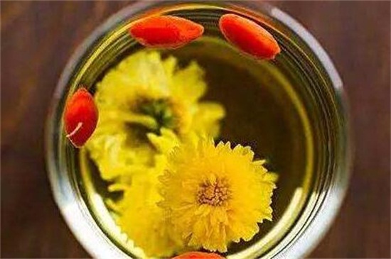 菊花和枸杞能一起泡吗,可清热明目润肠排毒