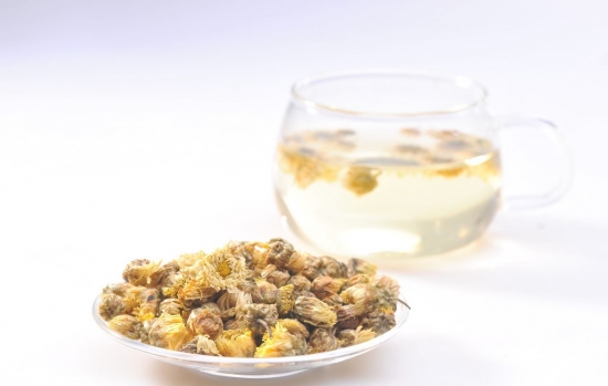 菊花的10个保健功能：秋季吃秋菊养生