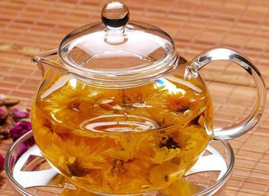 喝菊花茶有什么益处：益处多,可防辐射！