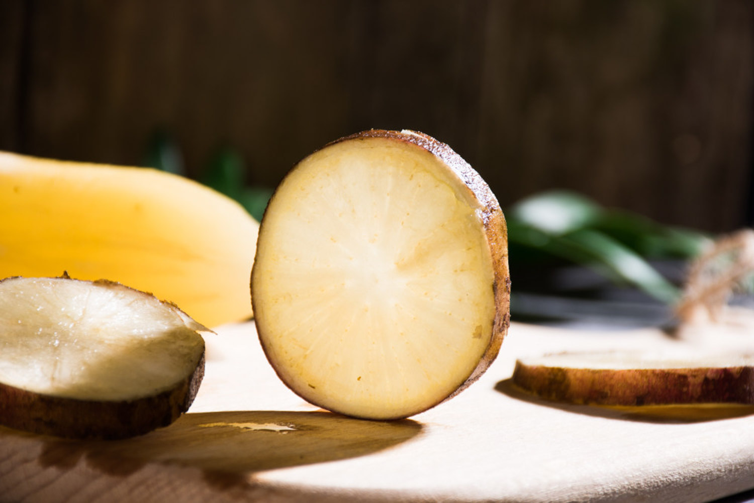 雪莲果是地瓜吗，是哪里的特产