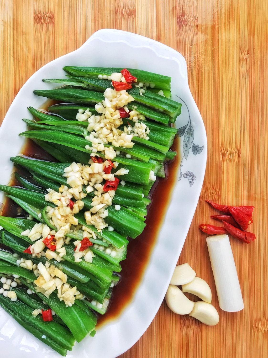 秋葵叶子有黑斑如何办，秋葵叶子有黑斑咋回事