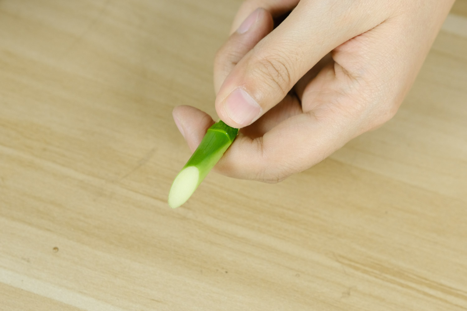 富贵竹杆子发黄如何办，如何急救