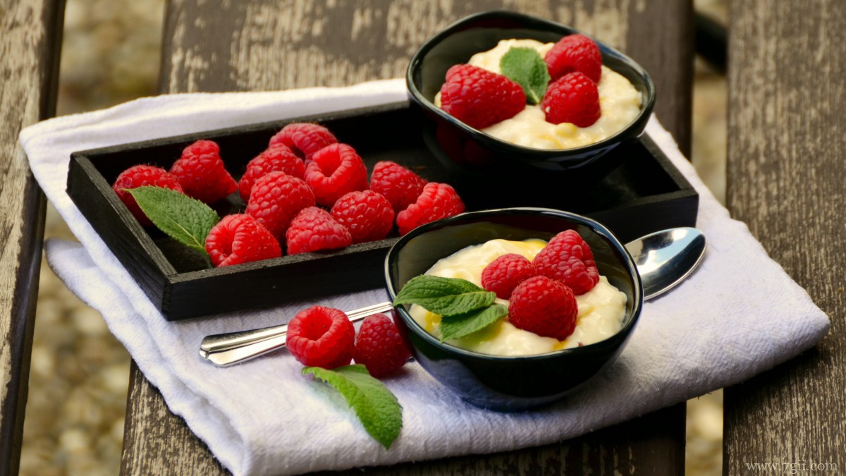 香甜可口的树莓图片