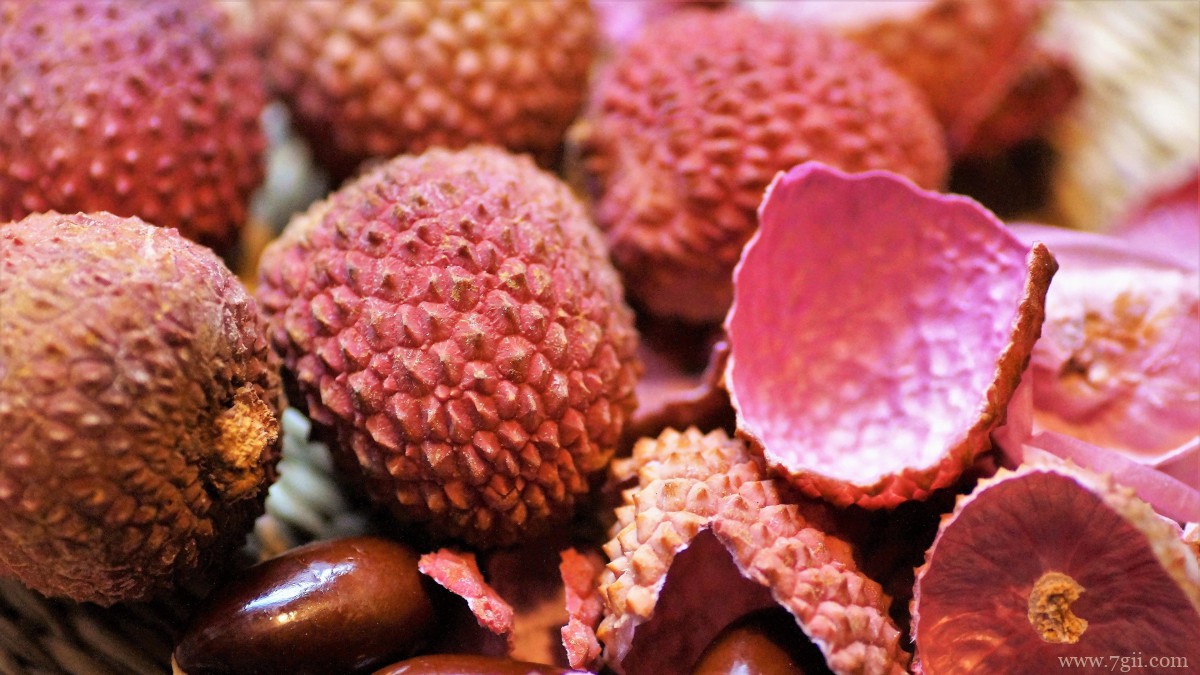 高清新鲜荔枝图片