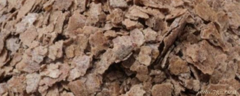 芝麻饼肥能直接撒花盆用吗